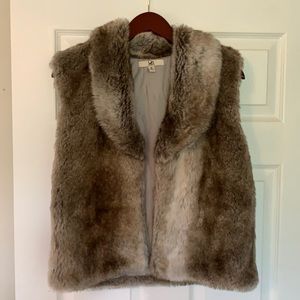 Faux Fur Vest with Collar